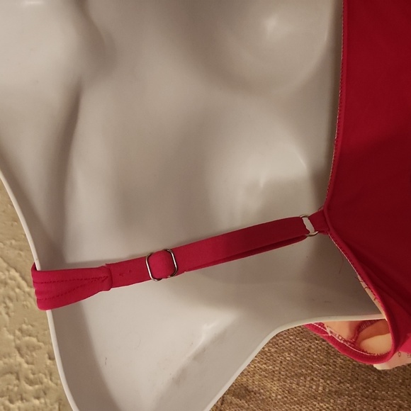 NWT!! Split skirt swimsuit - Picture 9 of 13